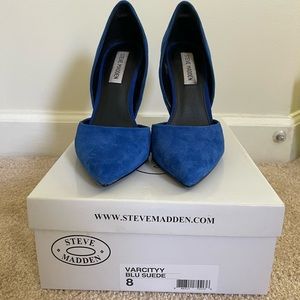Steve Madden blue suede pumps